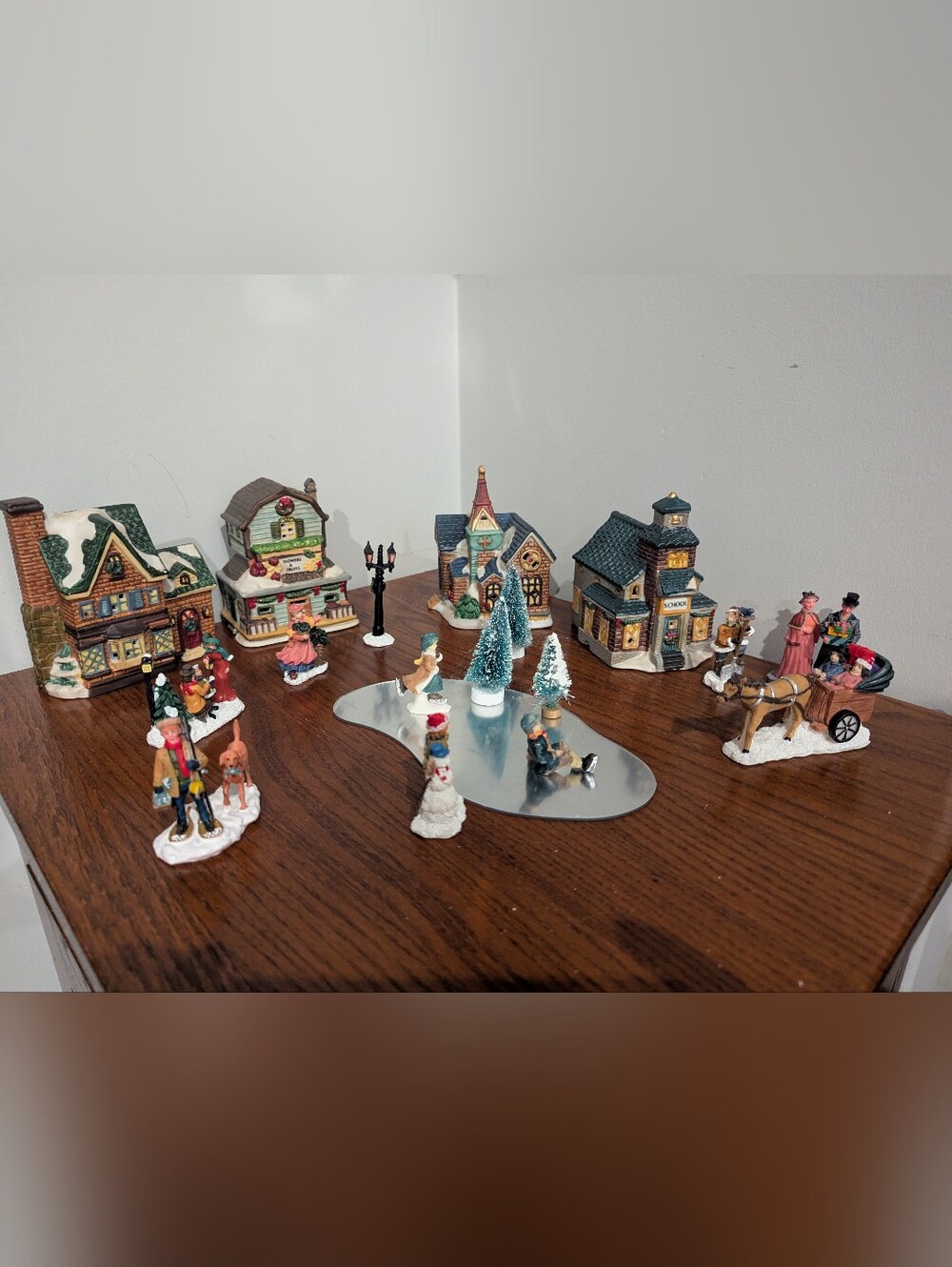Vintage Lemax Holiday Village Collectible Set - Light Up Christmas Village 24 Pc